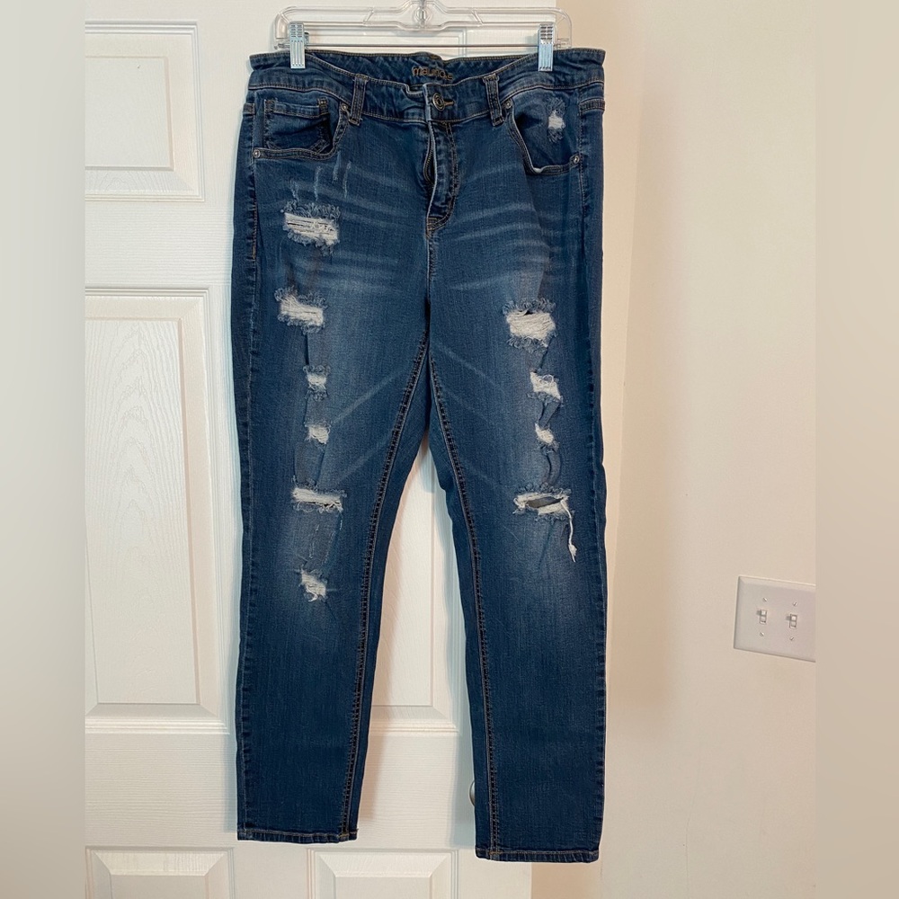 Maurice’s Distressed Jeggings